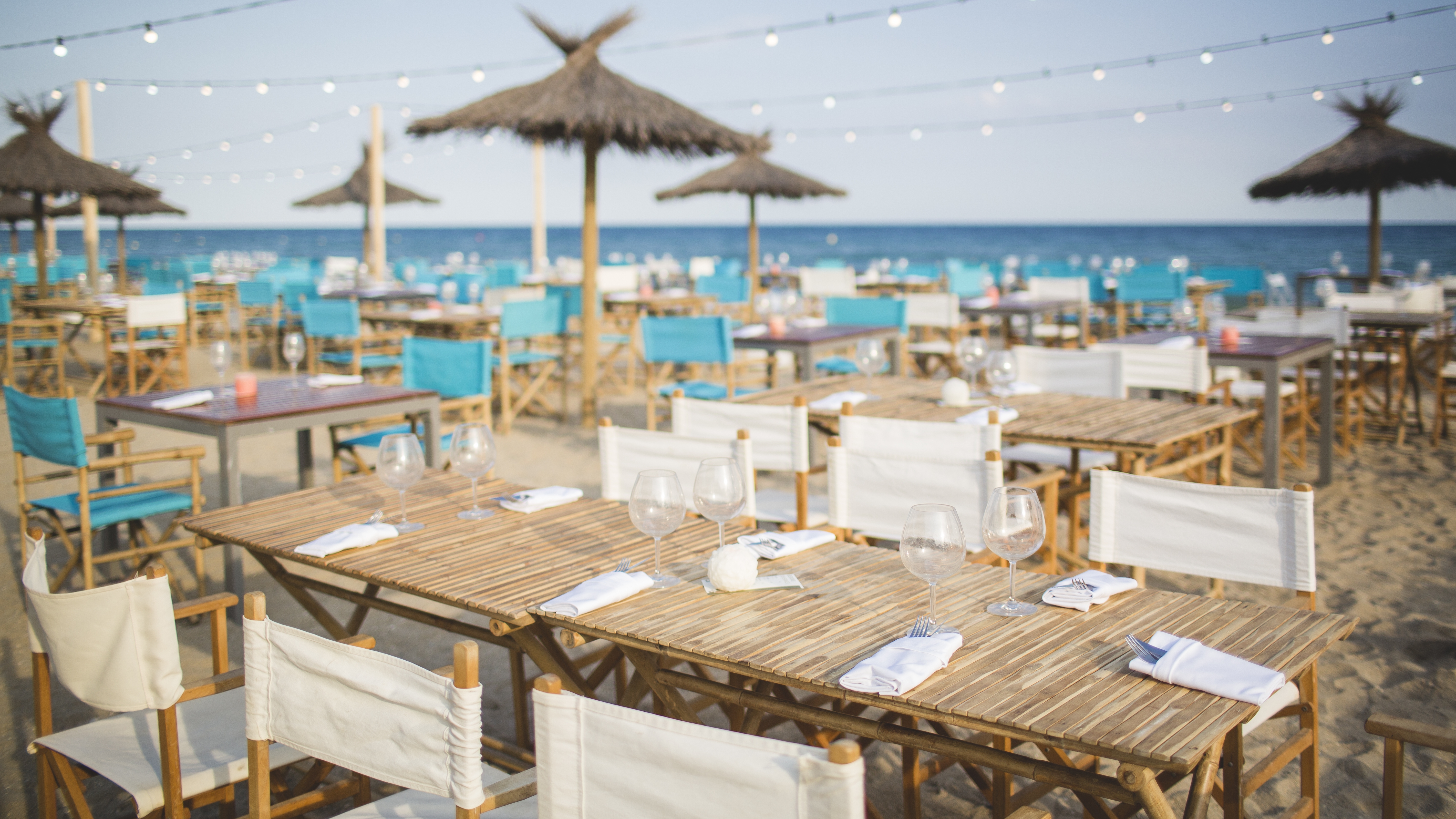 Beach Club | Le Méridien Ra Beach Hotel & Spa